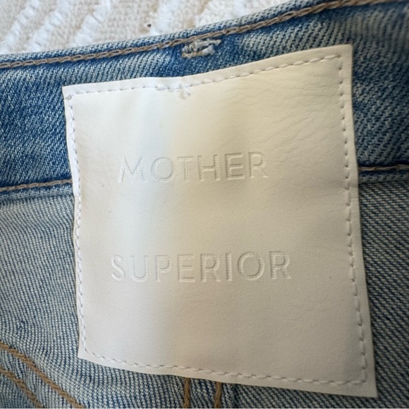 Mother High Waisted Rider Skimp Jeans in The Confession Wash - Picture 11 of 15